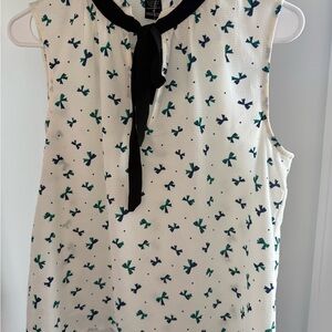Timing White Sleeveless Blouse with Tie Front and Bib Collar